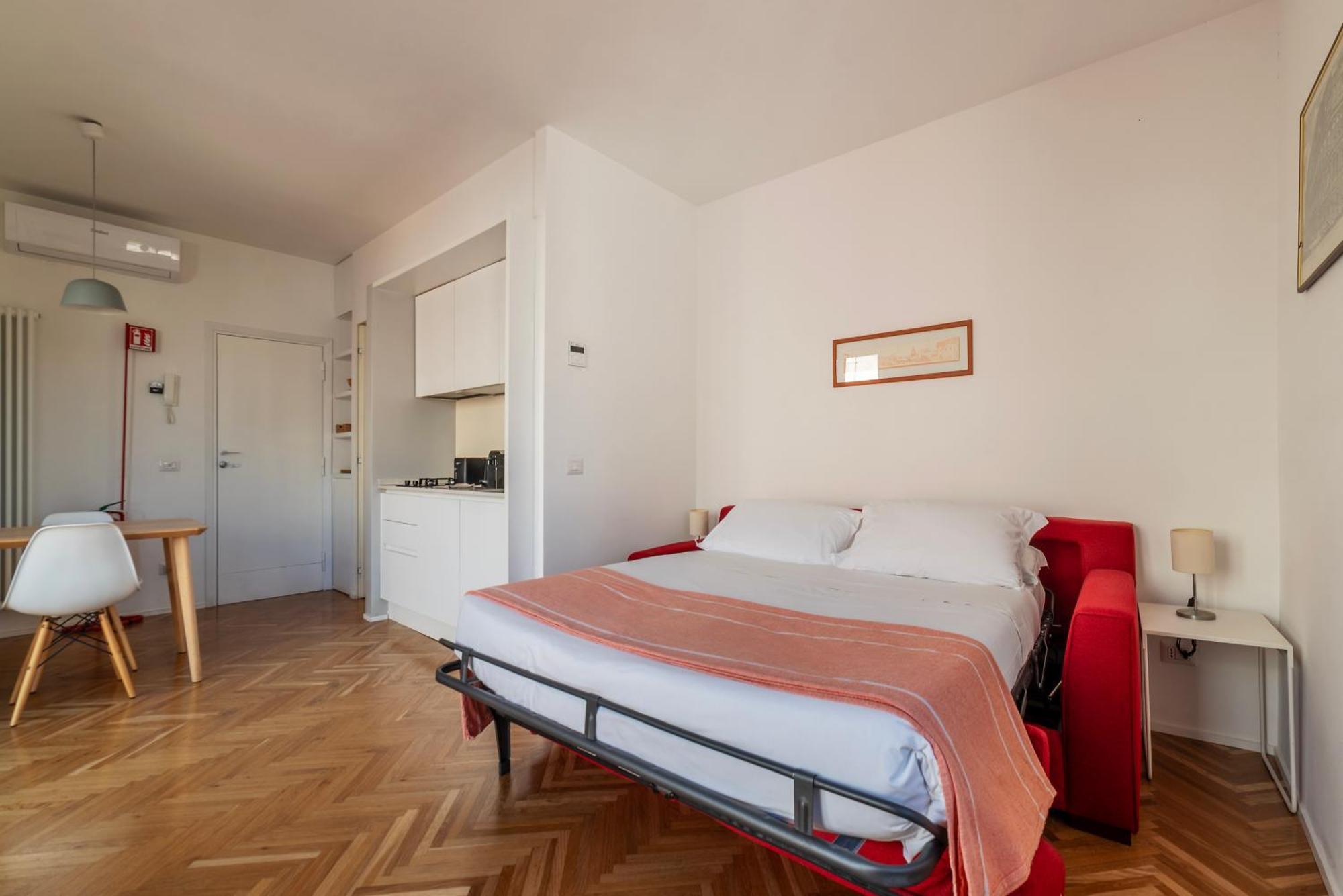 Apartment With Terrace In Via Del Pellegrino - Fromhometorome Bagian luar foto