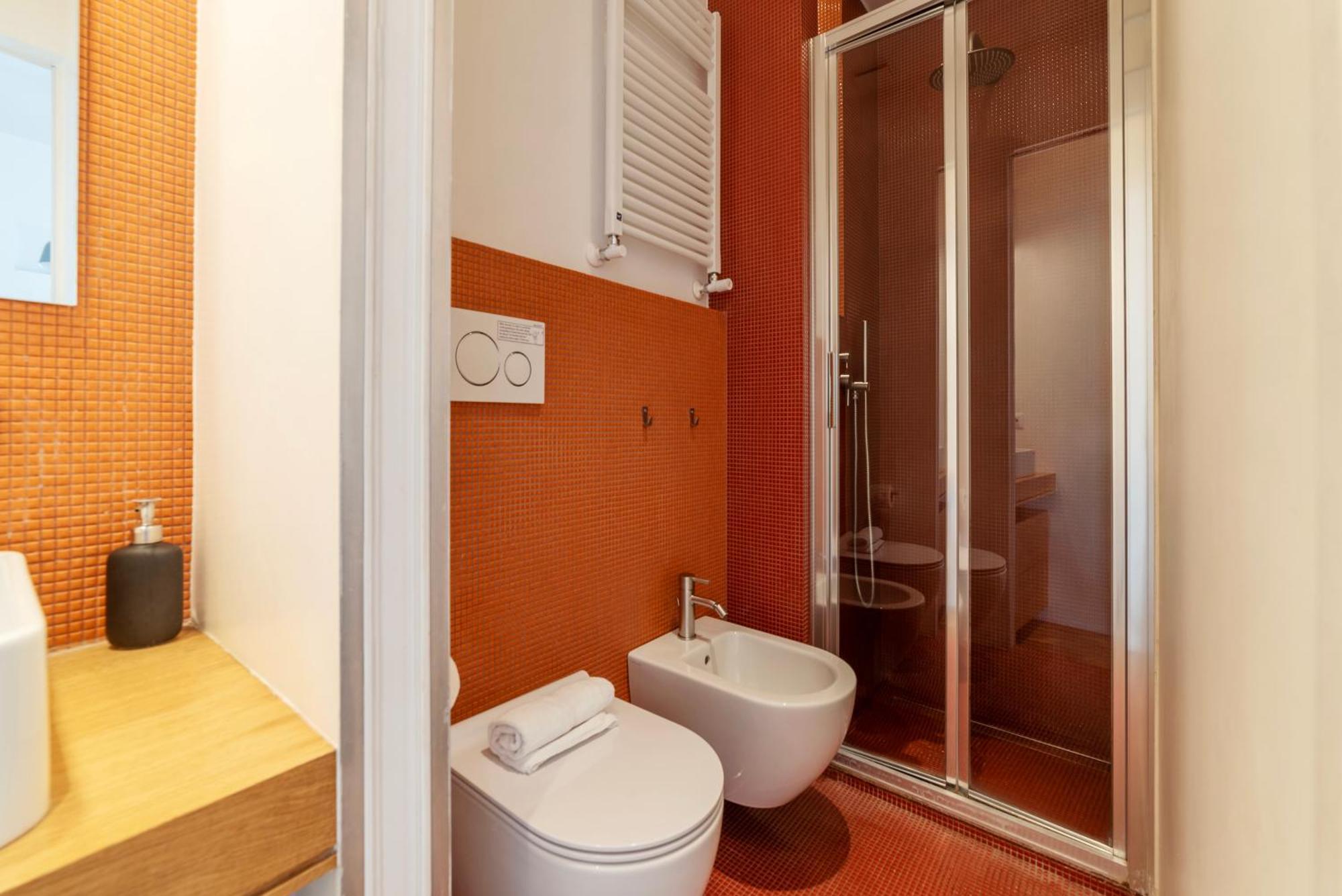 Apartment With Terrace In Via Del Pellegrino - Fromhometorome Bagian luar foto